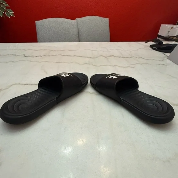 Under Armour Black Slides with White Logo - Picture 4 of 8